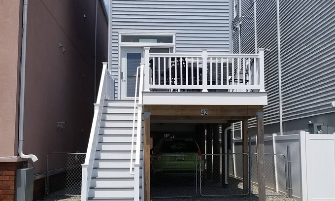 Seaside Heights House | Pet friendly- 1/2 block from beach Seaside Heights/Seaside park - ocean views.