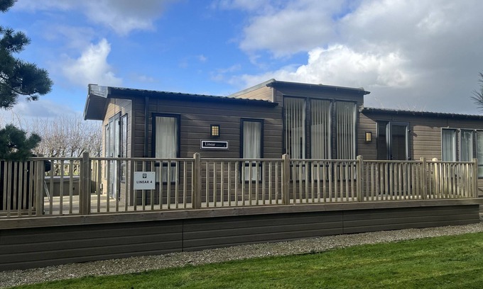 Knott End-on-Sea Cabin | Pet Friendly 2-Bed Lodge near Preston & Blackpool