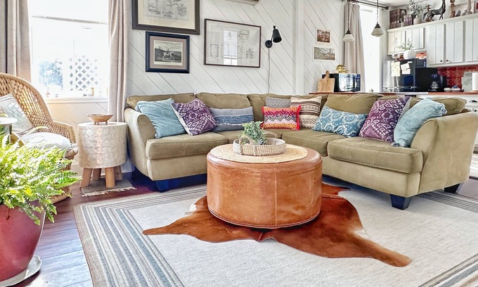 Lynchburg Apartment | Pet friendly and private carriage house