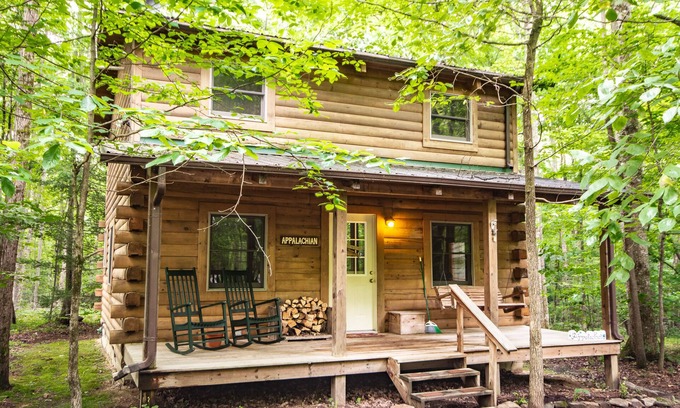 Hico Cabin | Pet Friendly Appalachian Cabin!