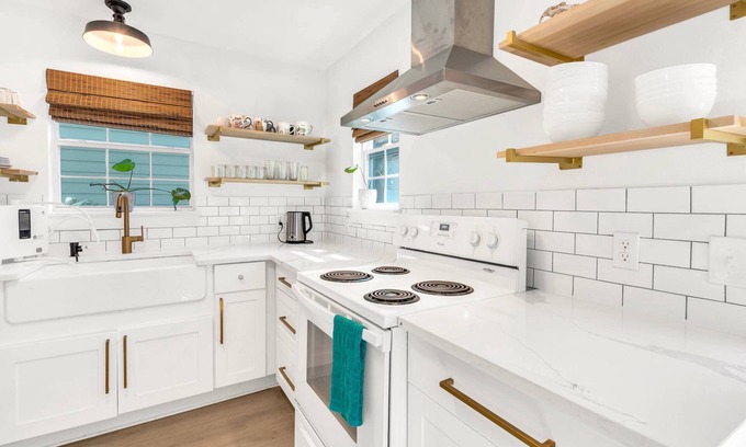 Santa Rosa Beach House | Pet-Friendly Beach House! FREE Golf Cart, Fire Pit, Fenced Yard, 3min to Beach, Sleeps 8
