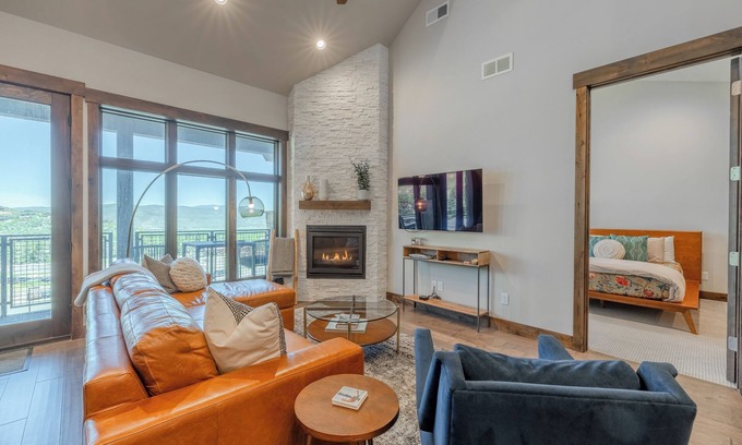 Park City Condo | Pet Friendly Blackstone Luxury Condo - Pool and Gym in Canyons Village.