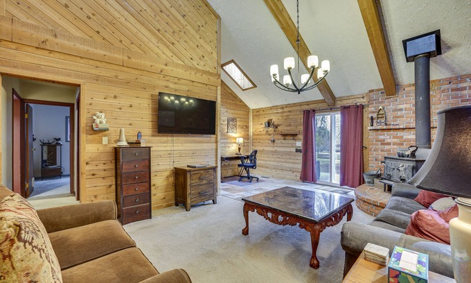 Morris Hill House | Pet-Friendly Boise Getaway 2 Mi to Downtown!
