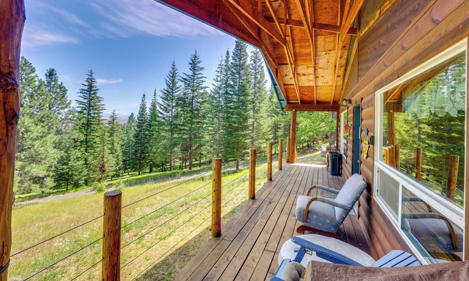 Enterprise Cabin | Pet-Friendly Cabin on 10 Acres in Joseph: Private!