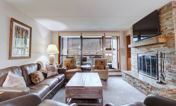 Copper Mountain Village Condo | Pet Friendly, Center Village, Hot tub, MP504