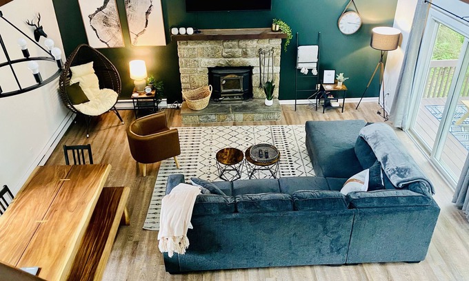 Long Pond Cottage | Pet Friendly Cottage w/ Hot Tub, 2 decks, 2 lofts, fire pit--5 min from Kalahari