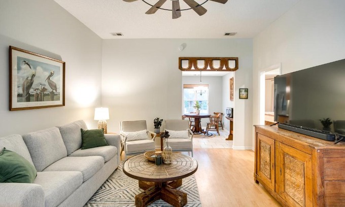 Darien House | Pet-Friendly Darien Vacation Rental with Patio!