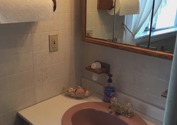 York Beach House | Pet Friendly! Enjoy fantastic water views of the Atlantic and Nubble Lighthouse!