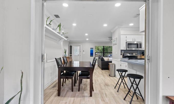 Lakewood Park House | Pet Friendly! Escape to Paradise in Fully Furnished Home in Fort Pierce