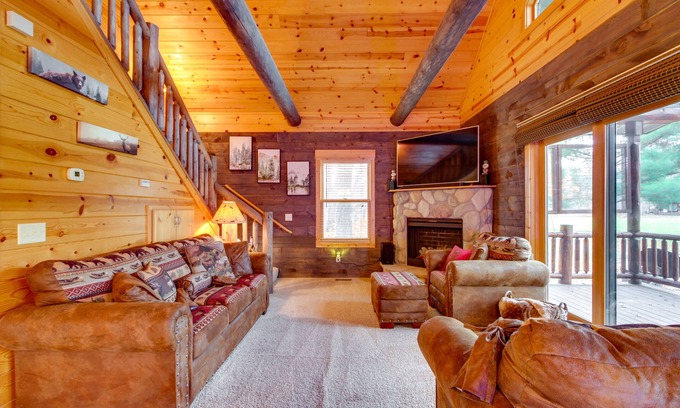 Garrison Cottage | Pet-friendly Garrison Retreat w/Gas Fireplace!