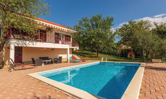 Vojnic Sinjski House | Pet friendly home in Vojnic Sinjski