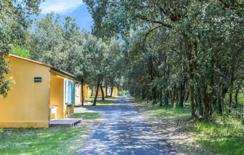 Saint-Savinien House | Pet Friendly Home In Saint-Savinien
