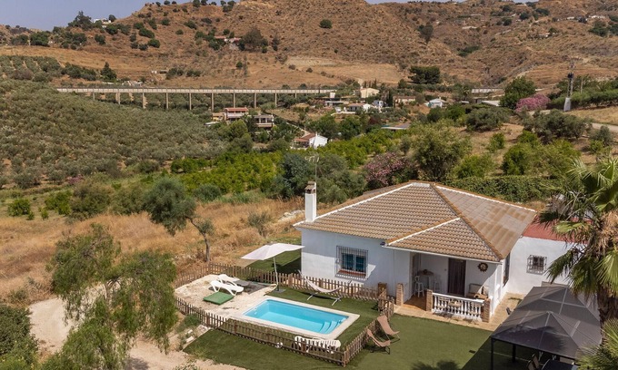 Estacion de Cartama House | Pet friendly home in Cartama