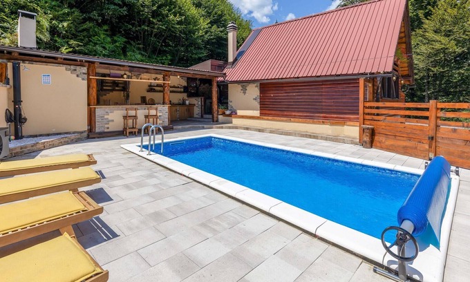 Cabar House | Pet friendly home in Plesce