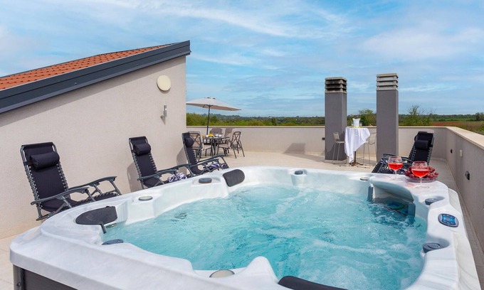 Pomer House | Pet friendly home in Pula with WiFi