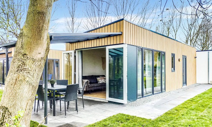 Heinkenszand House | Pet friendly home in Heinkenszand