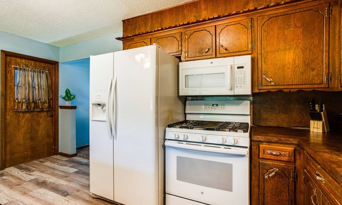 Midwest City House | Pet-Friendly Midwest City Home, 10 Mi to Dtwn OKC!