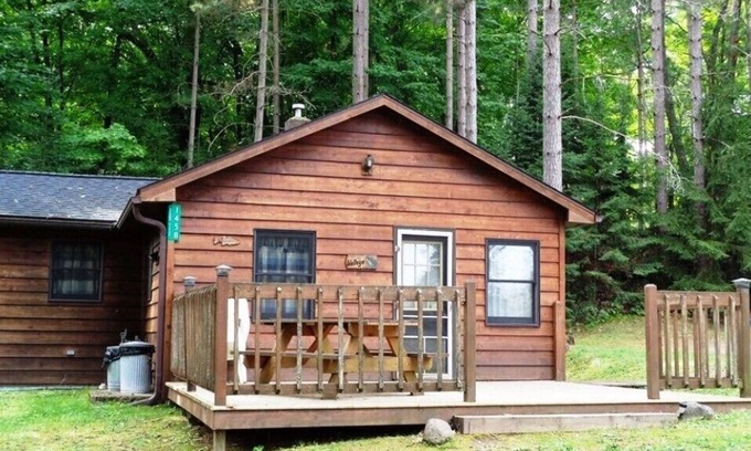 Arbor Vitae Cabin | Pet- Friendly Northwoods Cabin At Old Stoney's Resort On Big Arbor Vitae Lake!