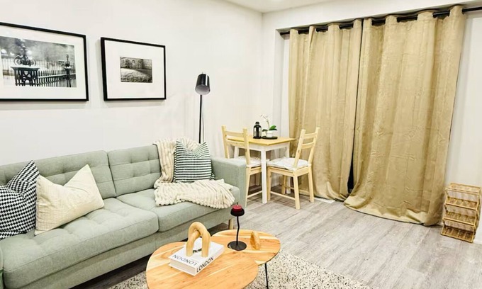 Pickering Apartment | Pet friendly private backyard Garden studio