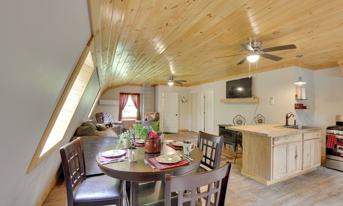 Stockton Springs Apartment | Pet-Friendly Prospect Apartment: 7 Mi to Beach!
