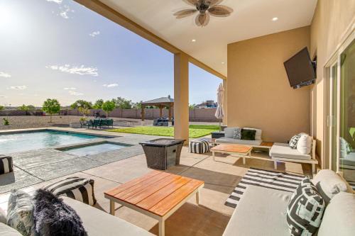 Rio Rancho House | Pet-Friendly Rio Rancho Home with Fire Pit