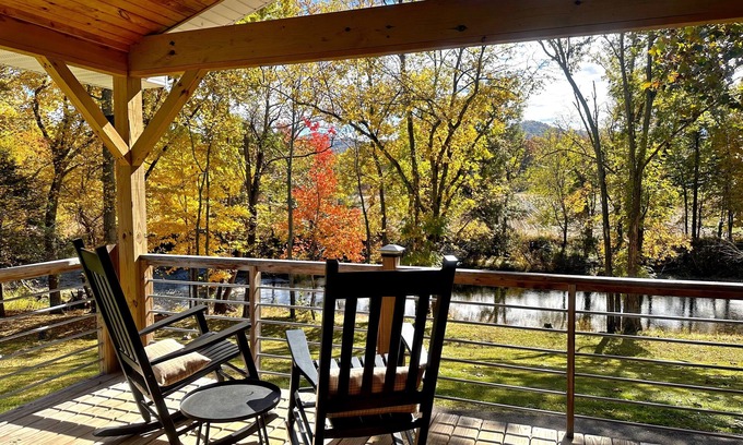Canton House | Pet-Friendly Riverfront Retreat w/Hot Tub, Pool Table + Biltmore Pass