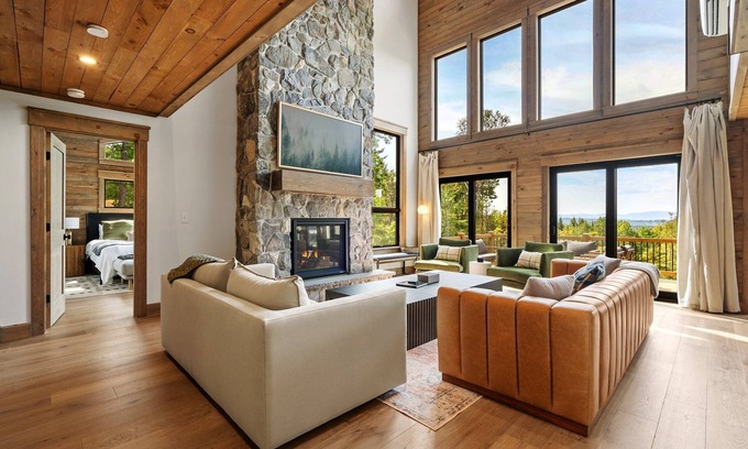 Bethel House | Pet Friendly, Ski Storage Room, Pool,Hot Tub, Sauna, Gameroom