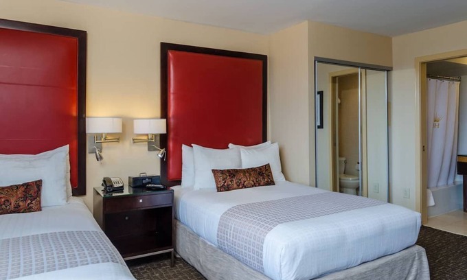 Dupont Circle Hotel | Pet-friendly Unit in the Heart of DC! Minutes from Smithsonian Museums and Zoo!