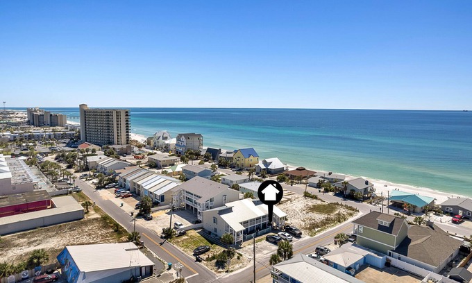 Lower Grand Lagoon Condo | Pet Friendly/2-minute walk to beach/Ground-Floor/FLPCB7
