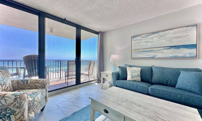 Thomas Drive Condo | Pet Friendly 20lbs or Under! Beach Front! PW509