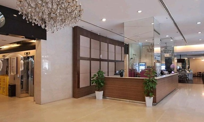 Medan Tuanku Apartment | Petal airbnb