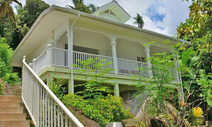 Mahe Island Ski Chalet | Petit Baie Chalets