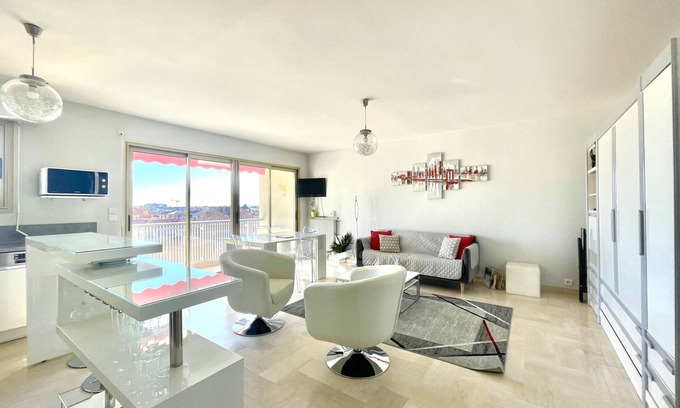 Riou - Petit Juas - Av de Grasse Apartment | Petit juas