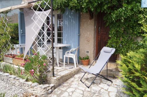 Saint-Etienne-les-Orgues House | Petit studio atypique et cosy en Provence