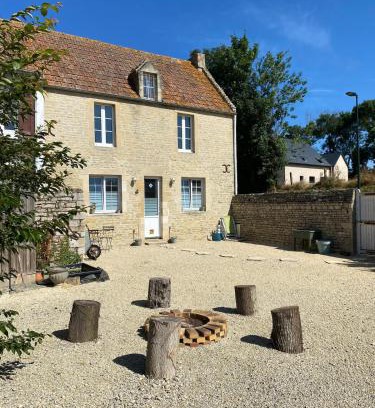 Sainte-Croix-sur-Mer Apartment | Petite maison de campagne