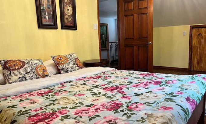 Saint-Redempteur House | Petite maison 2 bedrooms