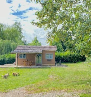 Marmeaux Apartment | Petite maison dans la prairie