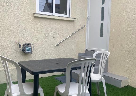 Bonneuil-sur-Marne Apartment | Petite maison climatisée