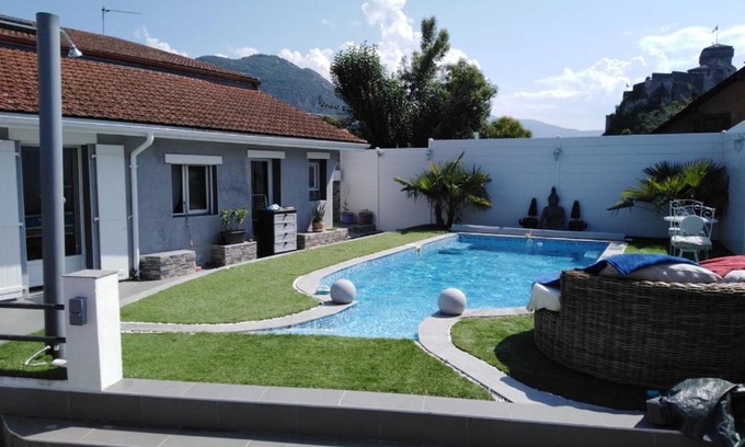 Lourdes Apartment | Petite maison