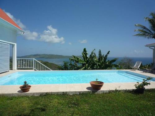 Le Robert House | Petite maison meublée piscine Robert Martinique