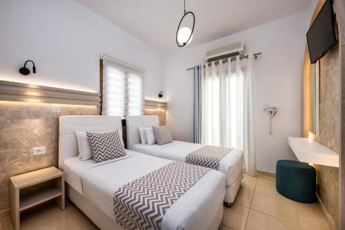 Fira Apartment | Petros Villa