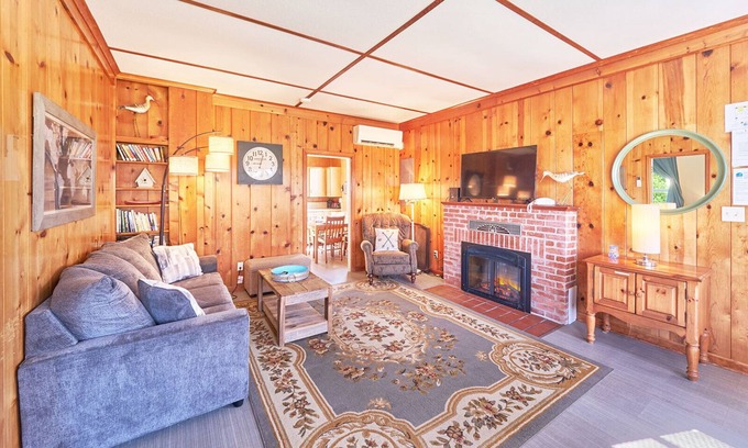 Long Beach House | Pets OK, In town, Near Beach, Fireplace (Sandpiper)