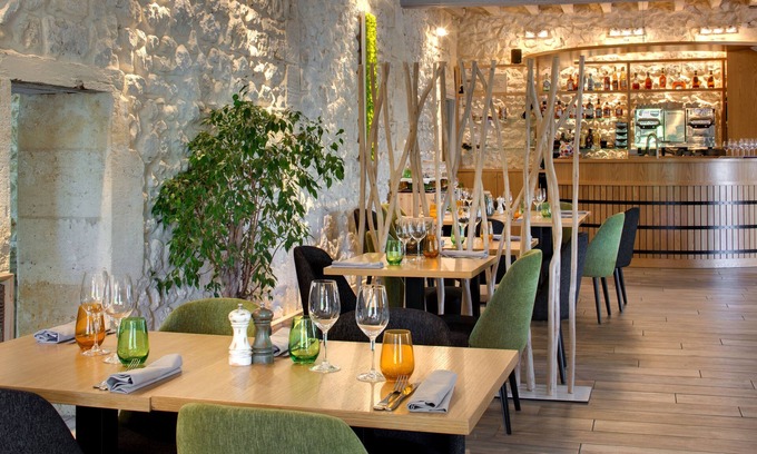 Salleboeuf Hotel | Pey La Tour - Logis Hôtels & restaurant