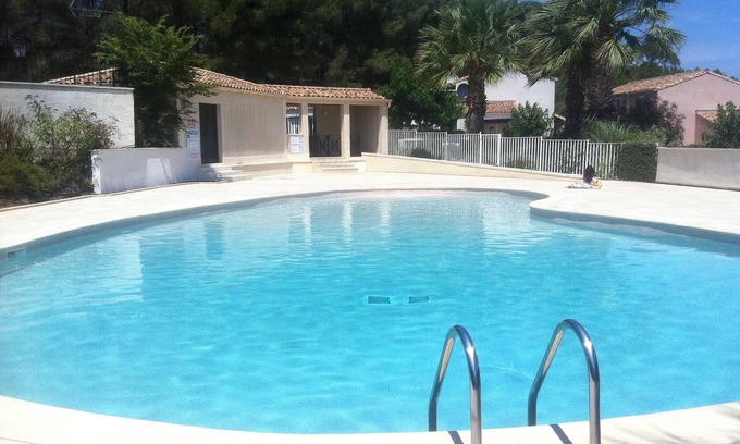Pezenas House | Pézenas: Prime Location, Secure Gated Domaine, Pool Complex, Walk to amenities