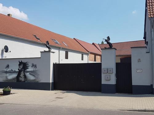 Frankenheim-Lindennaundorf House | Pferdepension Jäger