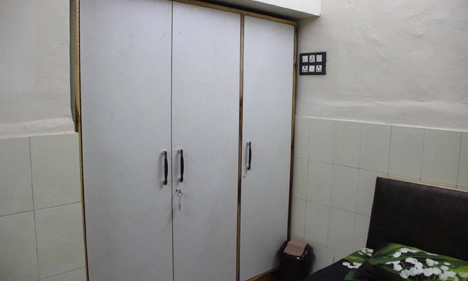 New Delhi House | PG NESTAWAY-Budget Double Room D