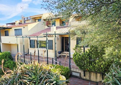 Villaggio Piras Apartment | Pgs Immobiliare srls Villetta Smeralda Villetta immersa nella natura con parcheggio privato e WIFI
