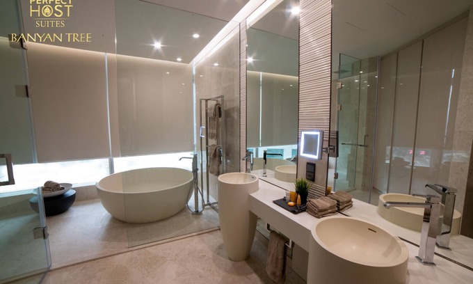 Golden Triangle Apartment | PH Suites at Banyan Tree Studio King Suites - 8
