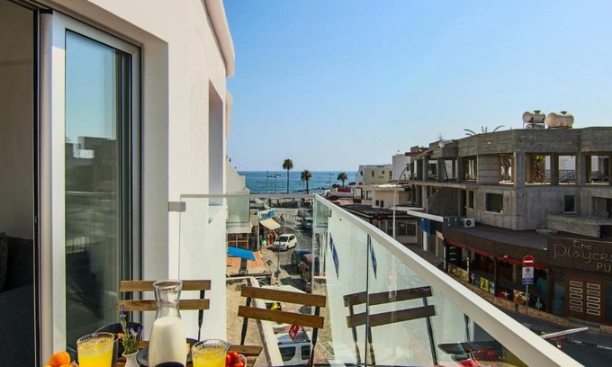 Paphos Apartment | Phaedrus Living: Seaside Luxury Flat Lighthouse 65