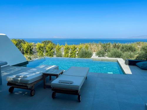 Oia Apartment | Phaos at Saint John Villas with private heated pool